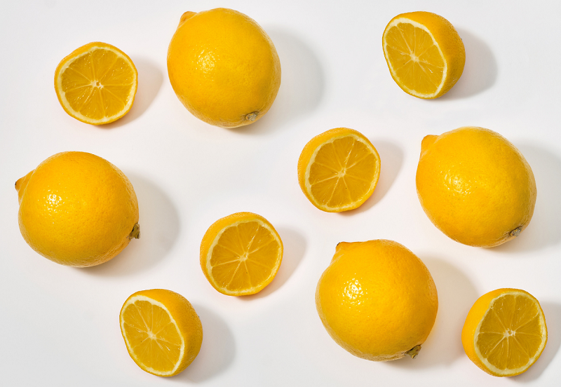 4 whole lemons and 6 half lemons